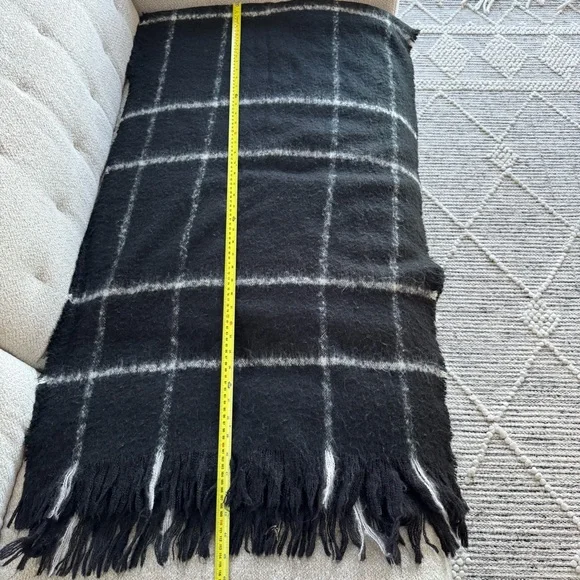 Blanket Winter Scarf Wrap with Fringe  Tartan Plaid Oversized - Picture 9 of 11